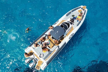 The White Lotus Taormina and Giardini Naxos Boat Tour 