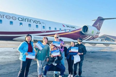 Kathmandu: Everest Flight by Plane or Helicopter Landing Tour