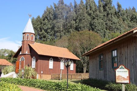 Piece of Holland Full-Day Tour in the Interior of Paraná