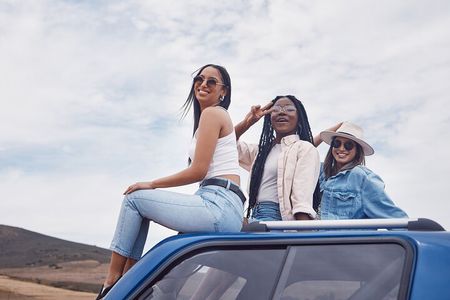 [Private car] The Death In Paradise TV Show Tour