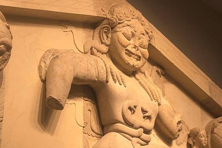 Antiquity and the Middle Ages in a Unique Experience Tour