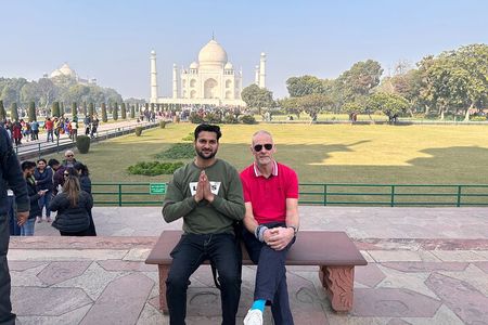 All Inclusive Taj Mahal & Agra Tour by Superfast Train From Delhi