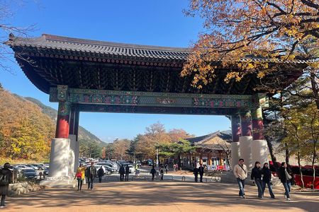 Seoraksan mt, Sokcho City, East DMZ Guided Tour