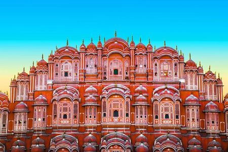 Full Day Tour of Jaipur with Guide