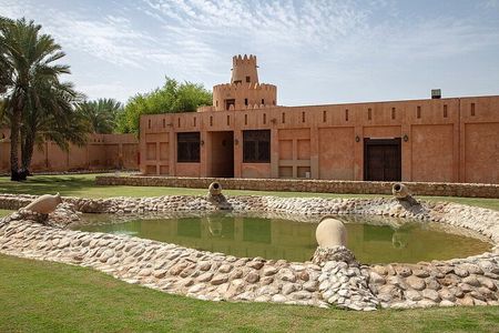 Full-Day Guided Tour in Al Ain City with Pickup