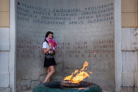 Sarajevo Uncovered: Old Town Tour with Coffee and Food Tasting