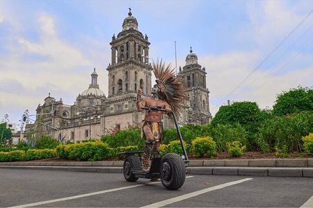 2 Hours Private Tour with Electric Scooter in Mexico City
