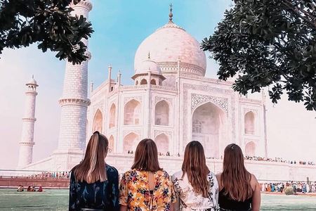 From Jaipur Private Taj Mahal & Agra Fort Tour with Delhi Drop