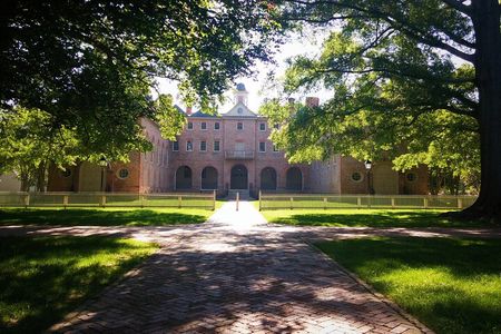 Private Full Day Tour of Colonial Williamsburg From the DC Area