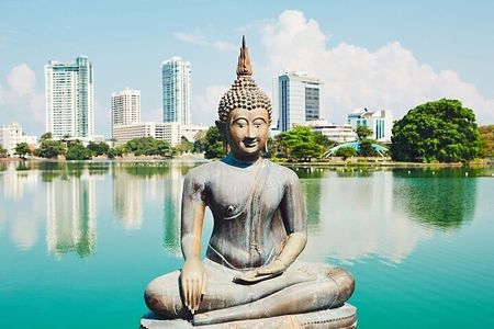 Colombo : Must-See Attraction Private Walking Tour With A Guide 
