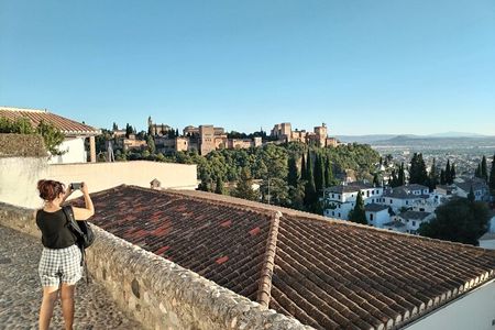 Fascinating discovery of Albaicín and the Gypsy quarter of Sacromonte