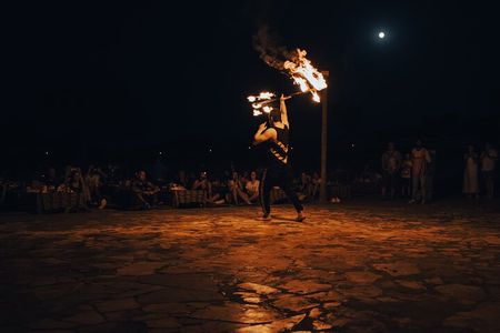 Desert Safari with Dinner and Entertainment Experience from Dubai