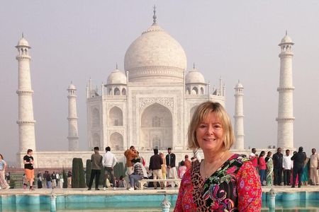 8 Days Private Luxury Golden Triangle Tour with Udaipur & Pushkar