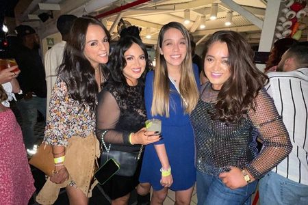 Hollywood Club Crawl in Los Angeles