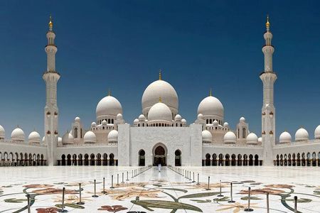 Dubai to Abu Dhabi Sightseeing Tour with Grand Mosque Visit