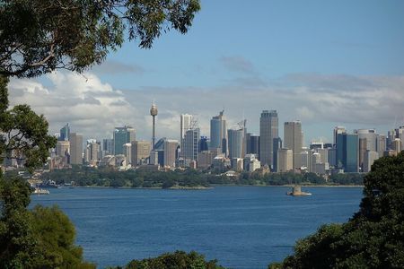 Sydney Must-See Attractions Walking Tour With A Guide