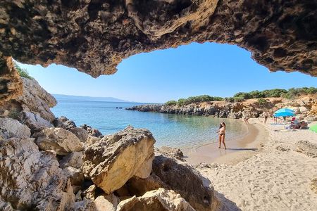 Secret Beaches and Coastal Tour by Land