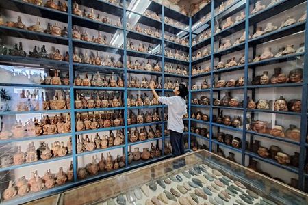 4 Hours Larco Museum and Huaca Pucllana in Lima City