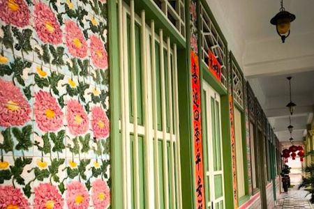 Guided Walking Tour to the Historical Attractions in Farrer Park