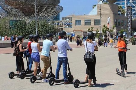 Electric Scooter Tour: Full Tour (Old Town + Shipyard) - 3-Hour