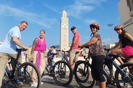 21 Km Guided Bike Tour in Casablanca: Exploring the Vibrant City