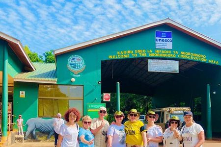  One Day Trip to Ngorongoro Crater (Private full board)