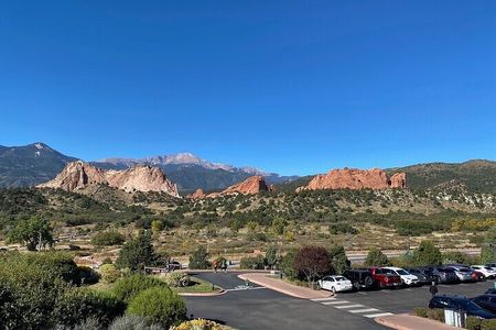 Private Full DayJeep Tour Garden of Gods Pike's Peak from Denver