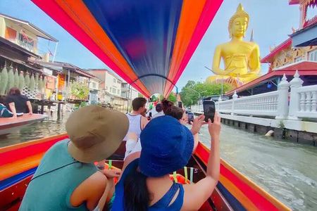 Bangkok Best Canal Tour : Wat Paknam, Artist's House & Flower Art