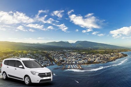 Private Full Tour of Reunion Island with Driver Guide