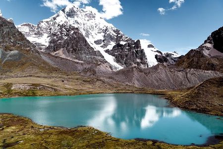 Hike to the 7 Lakes of Ausangate from Cusco