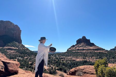 Reiki & Sound Healing on the Red Rocks of Sedona