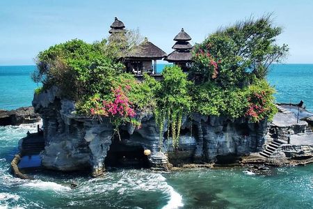 Tanah Lot Tour & North Bali Tour : All-Inclusive Best Experience