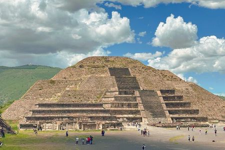 Teotihuacán Pyramids Private Tour From Mexico City