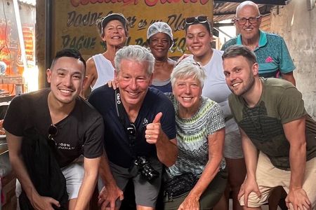FUN BIKE RIDE And LUNCH At CHEF ANTHONY BOURDAIN FAVORITE SPOT 