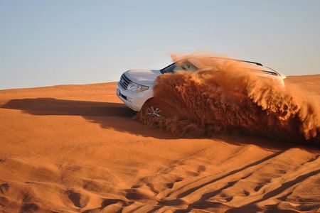 Dubai Full-Day Desert Safari Experience with Live BBQ Dinner