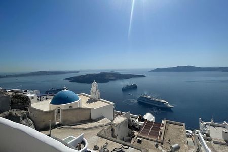 5 Hours Private Tour in Santorini 