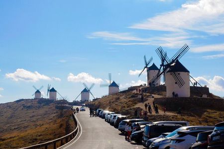 Tour of the Don Quixote Windmills of La Mancha and Toledo with Lunch