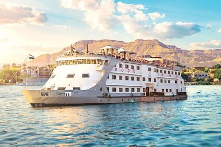 From Luxor: Overnight 5 Star Nile Cruise to Aswan with Guide