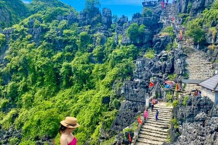 Full Day Hoa Lu & Trang An & Mua Cave 