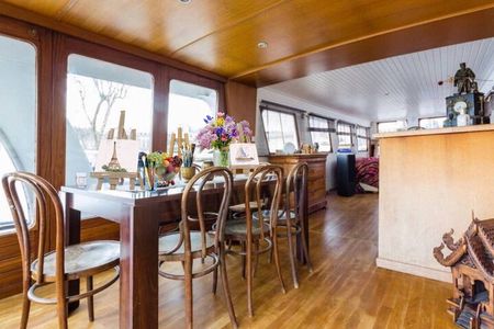 Fashion Design Workshop & Brunch on a Seine River Boat in Paris