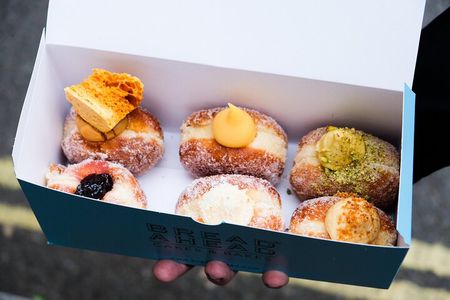 Tea Time & Doughnuts at Borough Market: A Proper London Treat