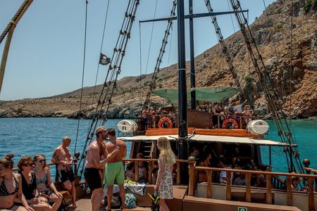 Rethymnon Sunset Cruise with a Pirate Boat 