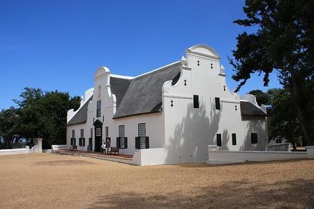 Private Constantia Winelands and Kirstenbosch Luxury Guided Tour