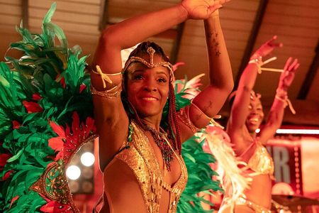 Harbour Lights Beach Extravaganza and Dinner Show