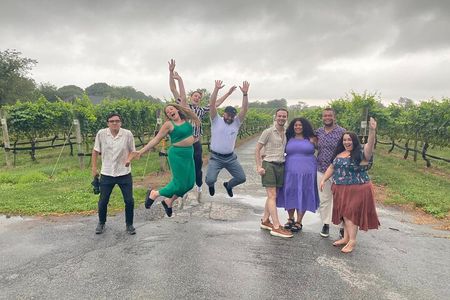 Full Day Private Long Island Wine Tours from New York City