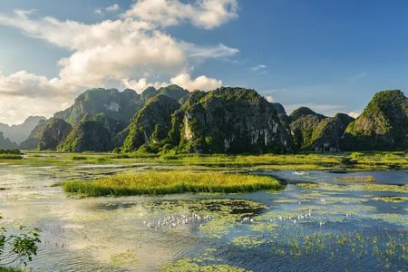 Private Ninh Binh Day Tour Mua Cave and Van Long Nature Reserve