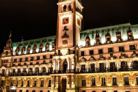 Interactive Mystery Hunt by The City Hall in Hamburg
