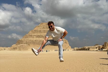 Full-day Private Tour Pyramids of Giza, Sphinx, Memphis and Sakkara