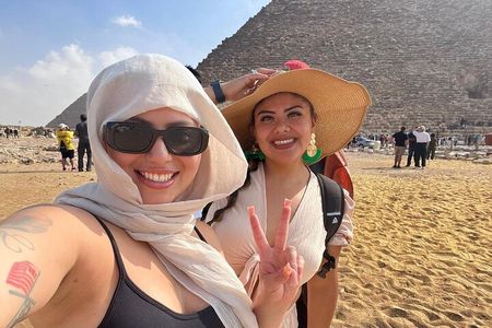 Private tour to Giza Pyramids, Lunch, Camel Ride & Shopping tour