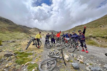 4 Days Mountain Bike Tour + Machu Picchu in private